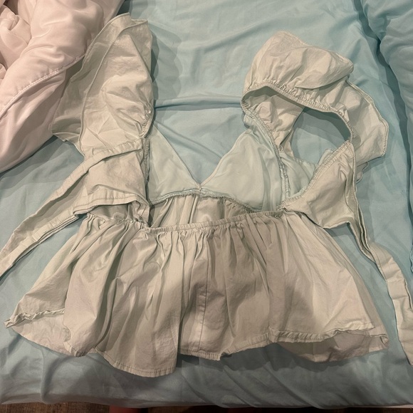 Sea foam green top - Picture 2 of 3